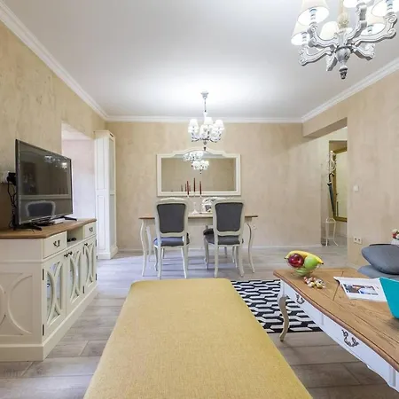 Apartment ✵the Ego House✵ King Size Beds On Vitosha Blvd Sofia